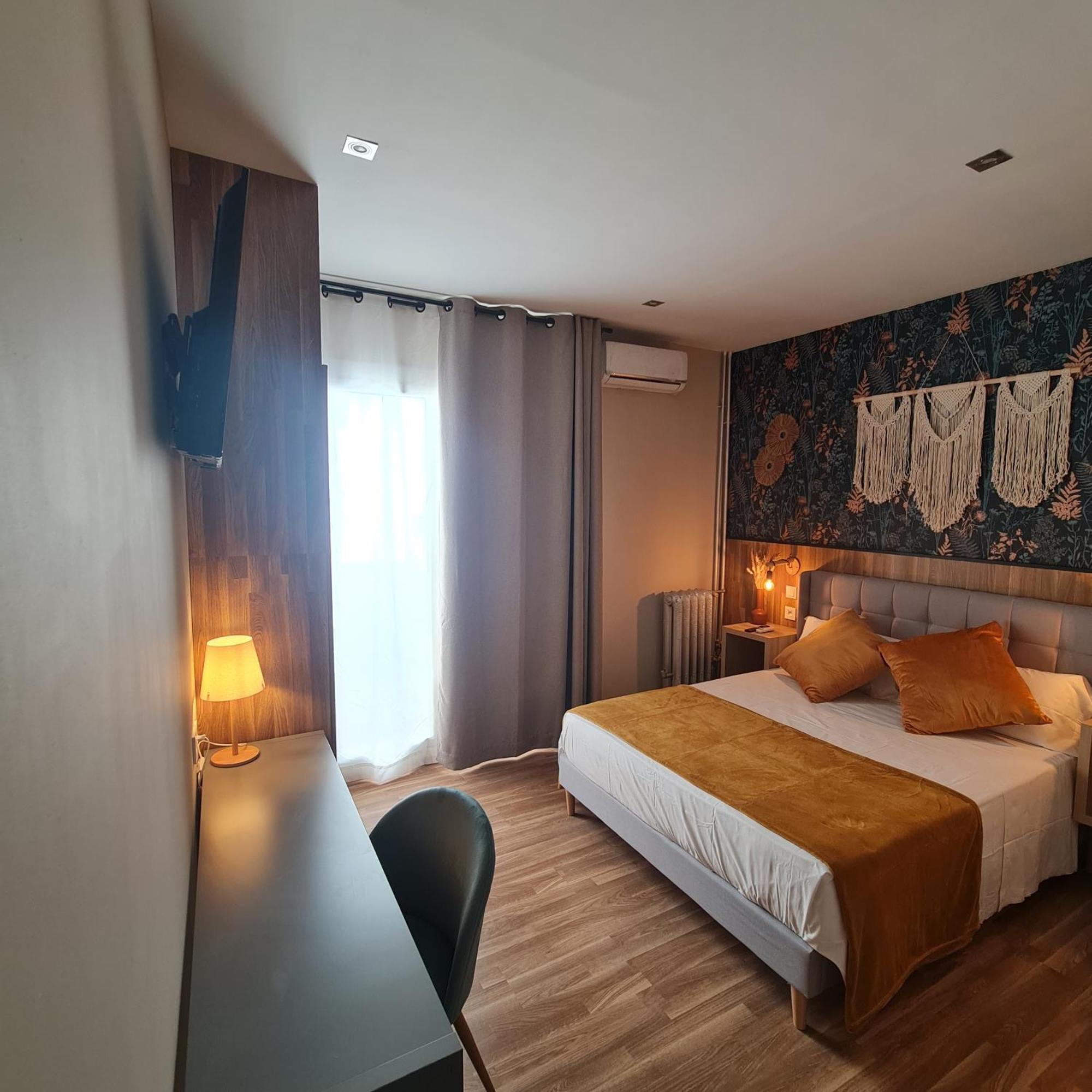 Luxury Green Hostal Madrid Gran Via Екстер'єр фото